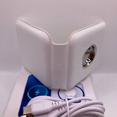 Безпровідна зарядка  Magnetic charging Dock-Station Китай