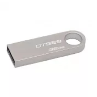 USB флешка (накопичувач)